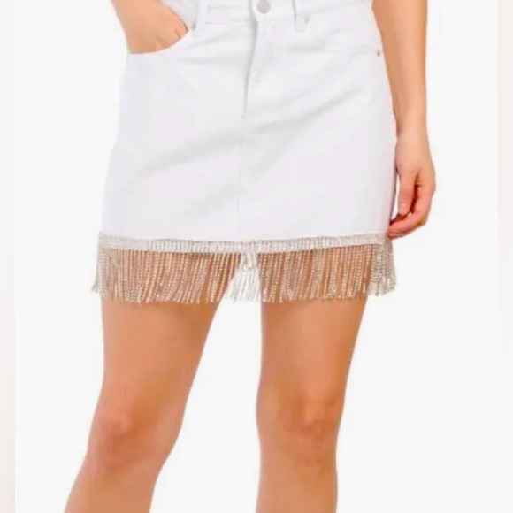 BLANKNYC Cotton Rhinestone Fringe Trim White Denim Skirt Sz 29 - Picture 1 of 4